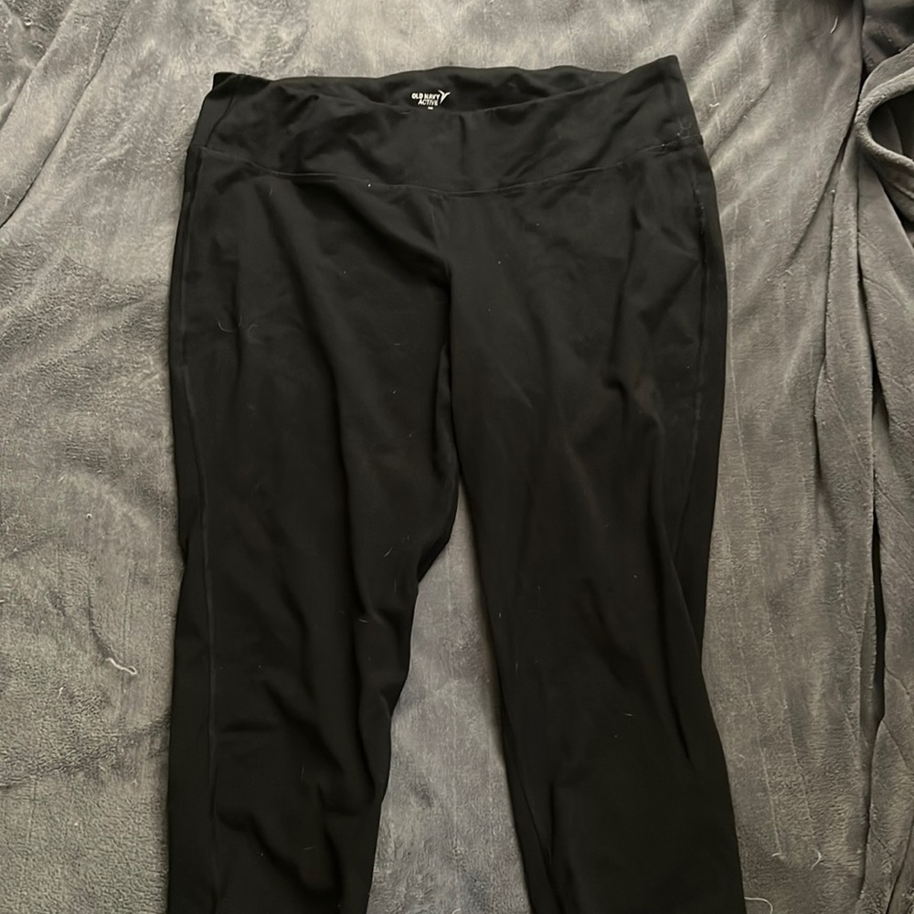 Old Navy Active crop leggings; like new; size XXL